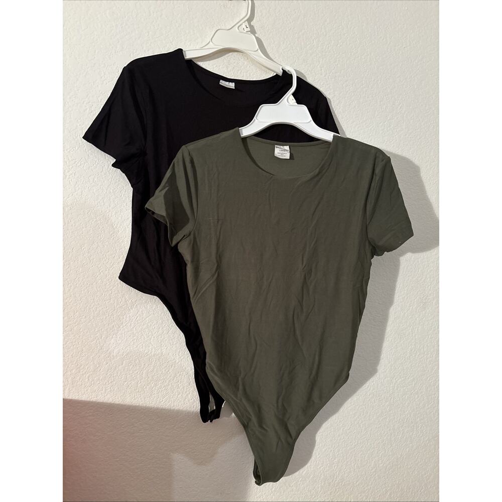 2 Pack Women’s One Piece No Boundaries Olive Green & Black Bodysuit NWt XS 0-2